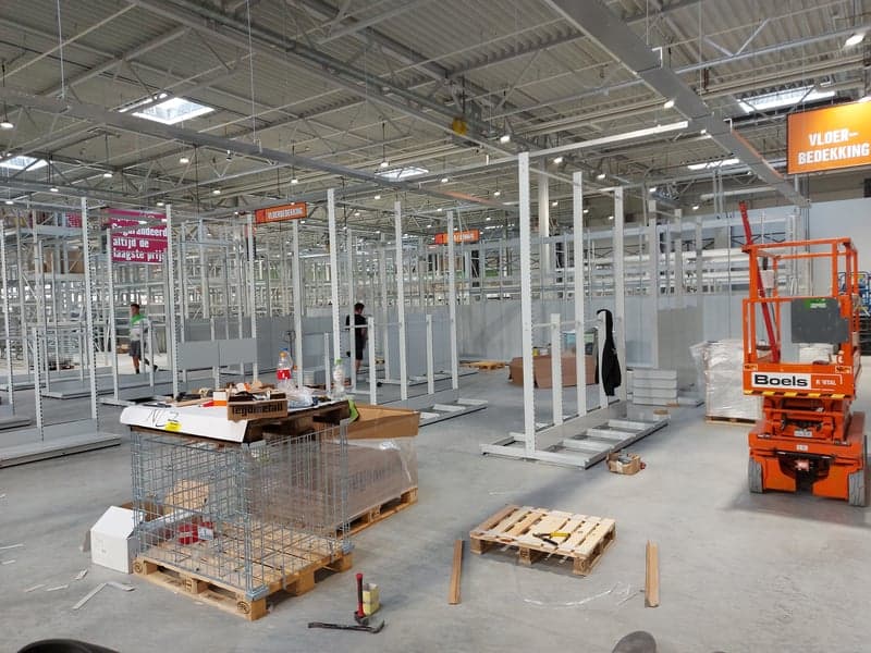 Warehouses and logistics